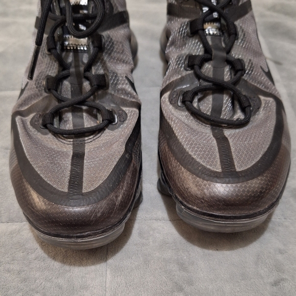 Nike Vapor Max Ghost Black Shoes - Picture 5 of 7